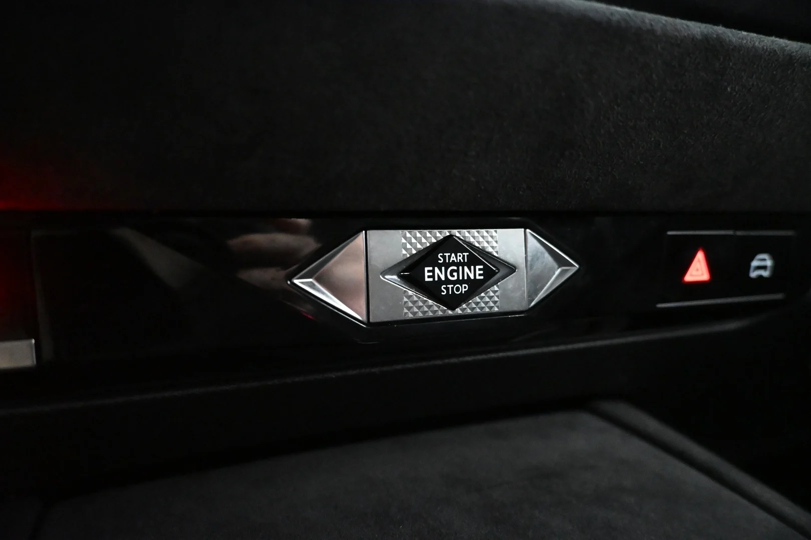 Car Image - 77ILVx5bSsKlPTXRhDlpoo