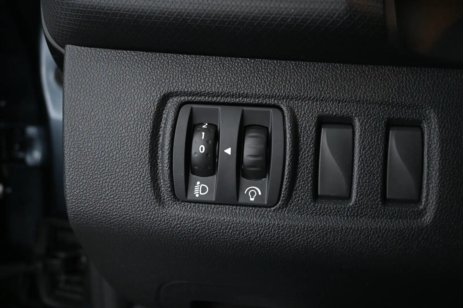 Car Image - 4lc3JHY4OjFWhQKASJWBCS