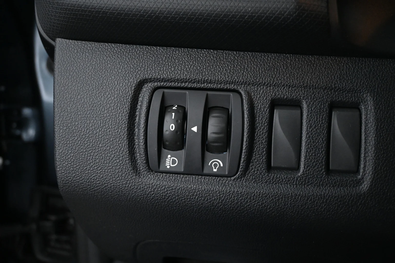 Car Image - 4lc3JHY4OjFWhQKASJWBCS