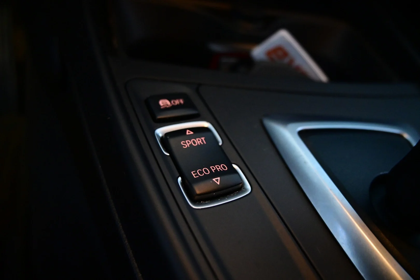 Car Image - 7ynbXUQMvYThZWwexxDsEp