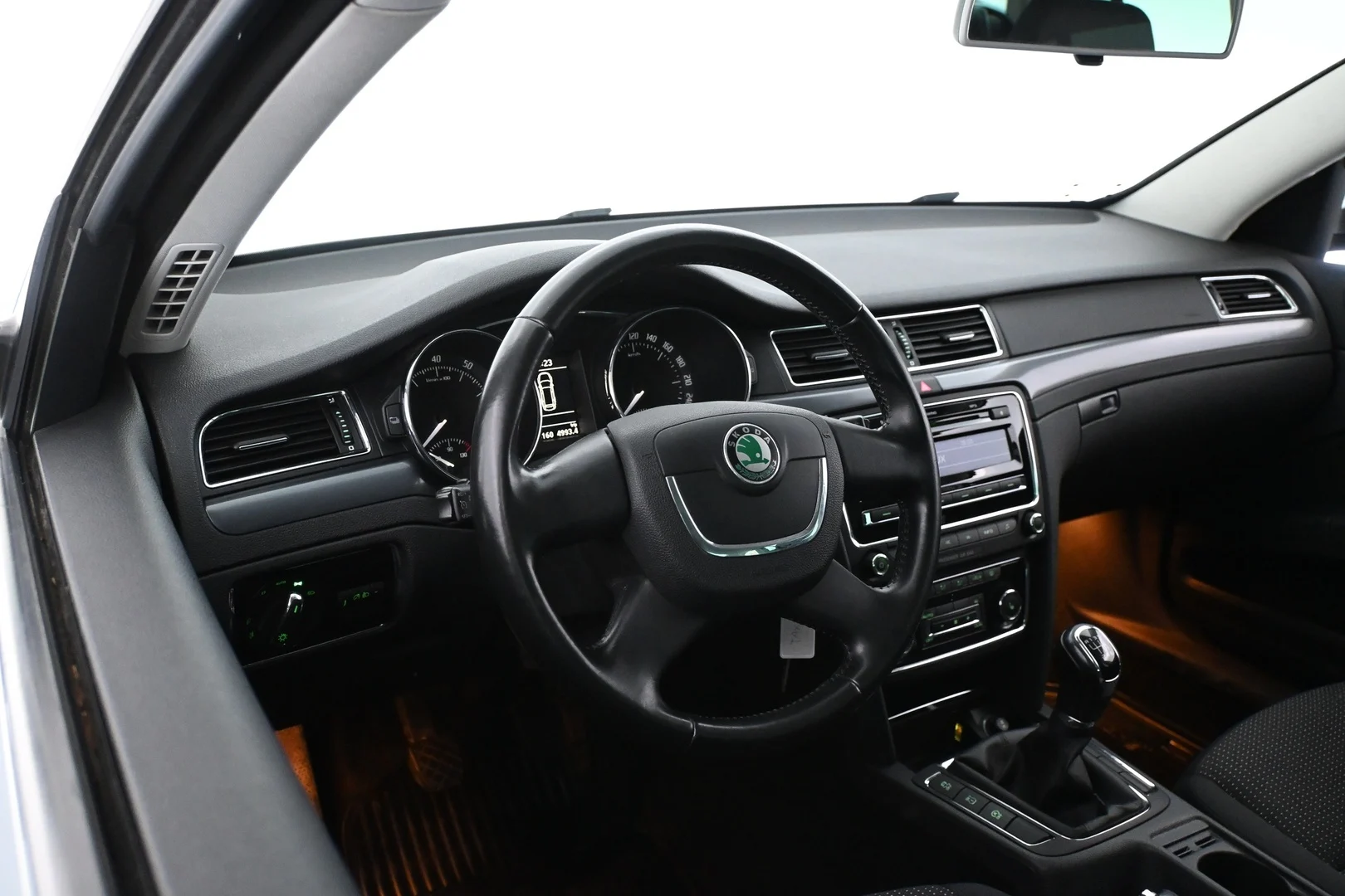 Car Image - 3U5rA9huMUjshNCUg4llmI