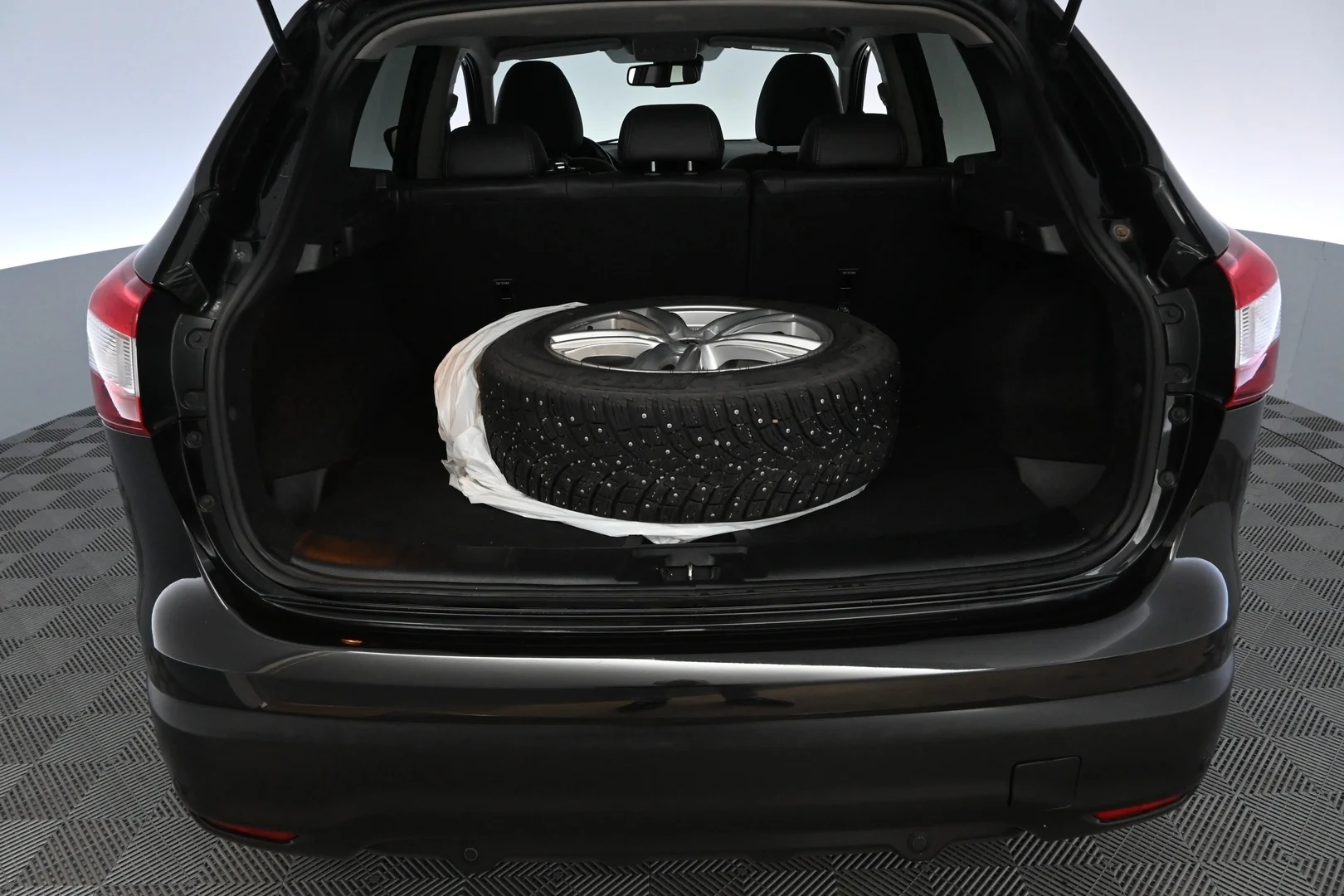 Car Image - 1CbFsow3fikmmT5c3Hu0a2