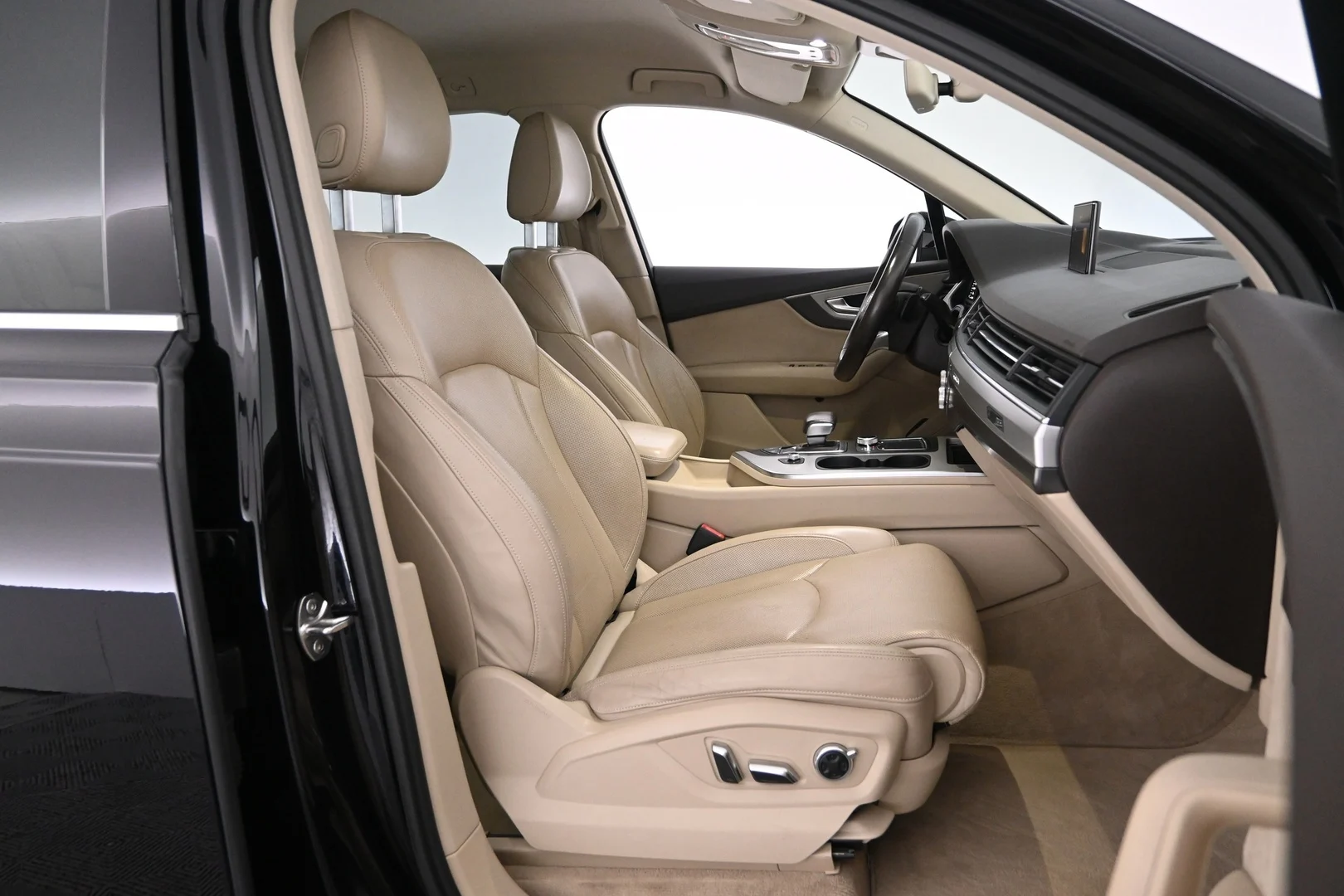 Car Image - 5yi88V2VBRO1unsZmOv91q