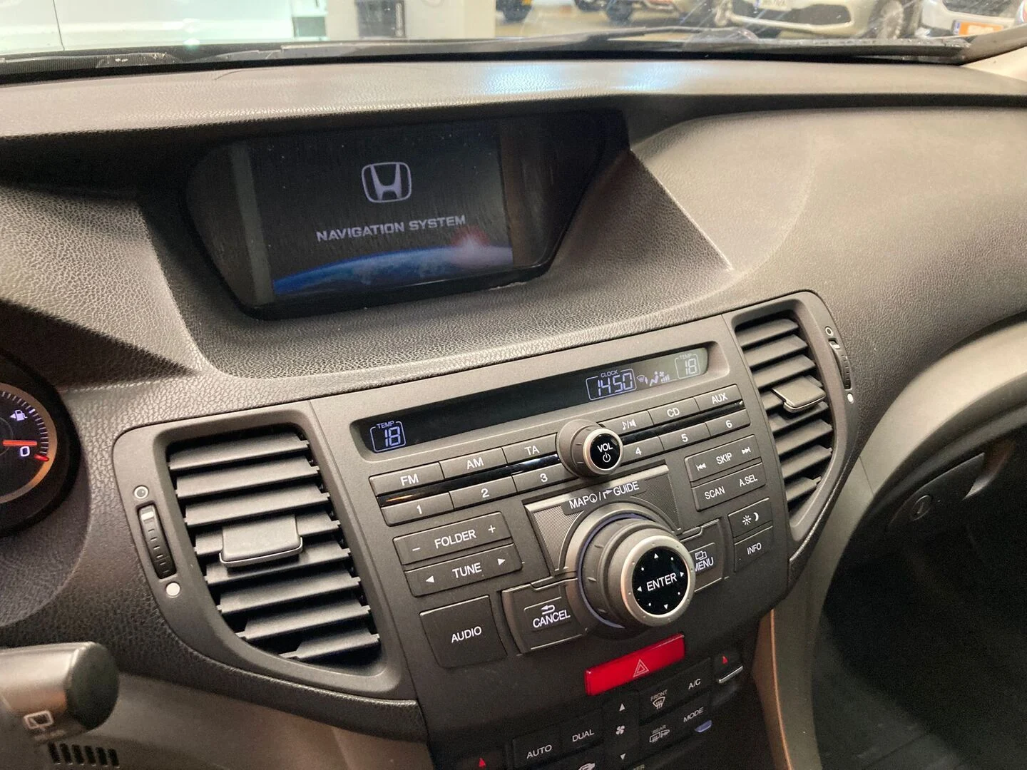 Car Image - 3AVPjGL5Y2rgipU4YsyaXO