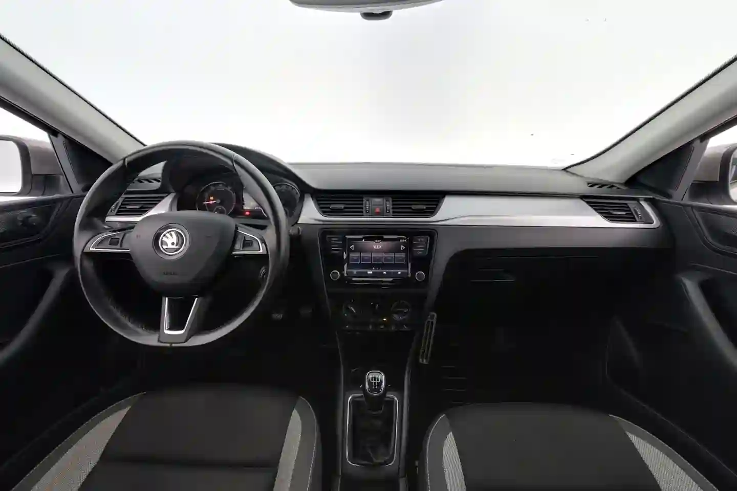 Car Image - 382ZAbqV9uz6stsAMgypEJ