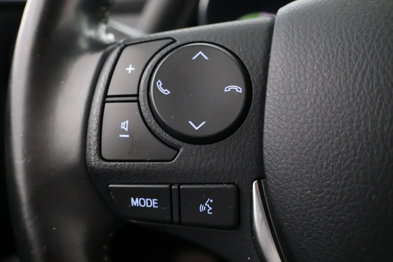 Car Image - 5TfhC5Zui6wQ5GUZ7k8Xtb