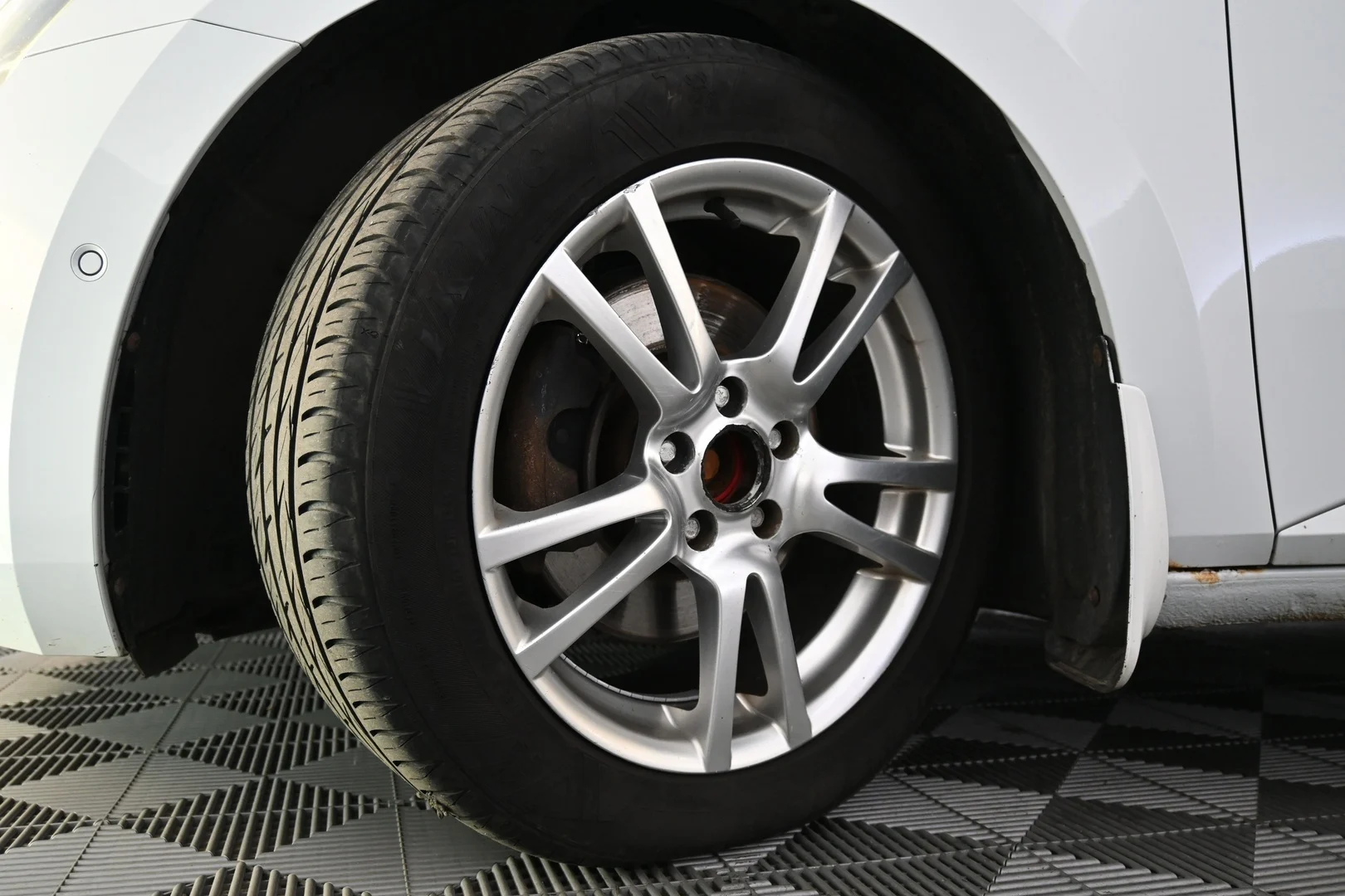 Car Image - 1OH9ZvhYfVXhF1khirKzEz