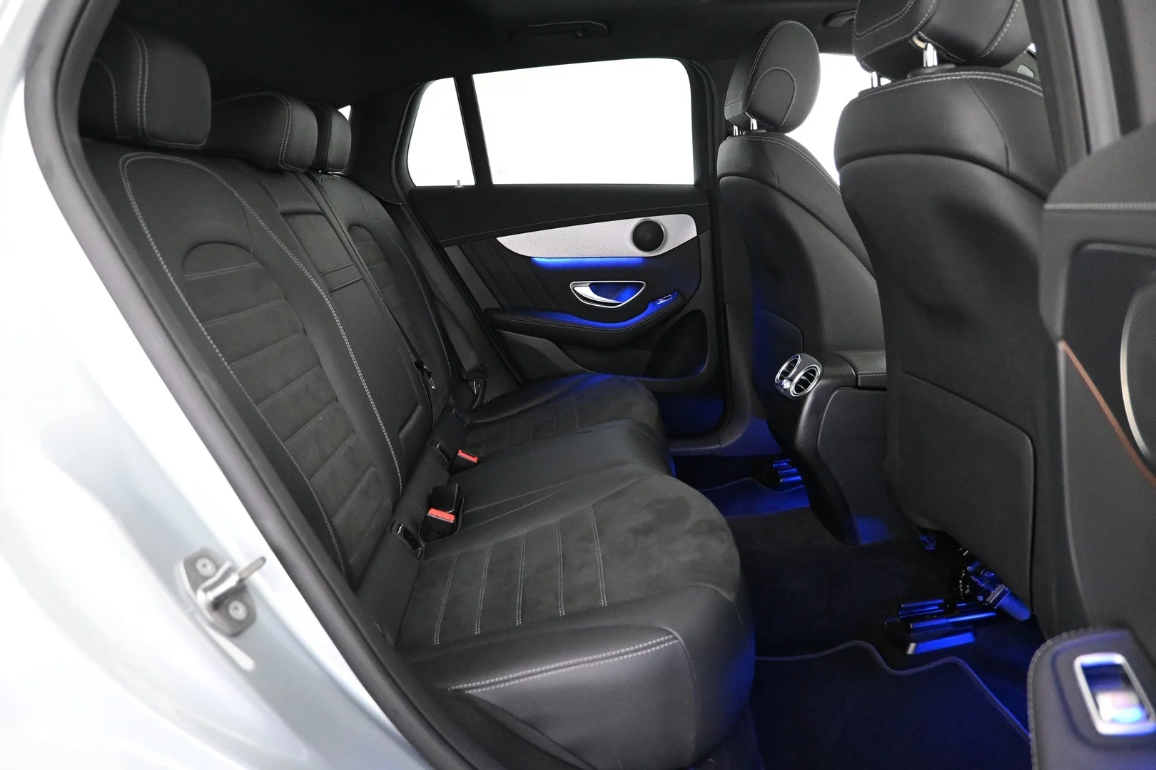 Car Image - 3mZvNhUKgPUMxgpjztiSLu