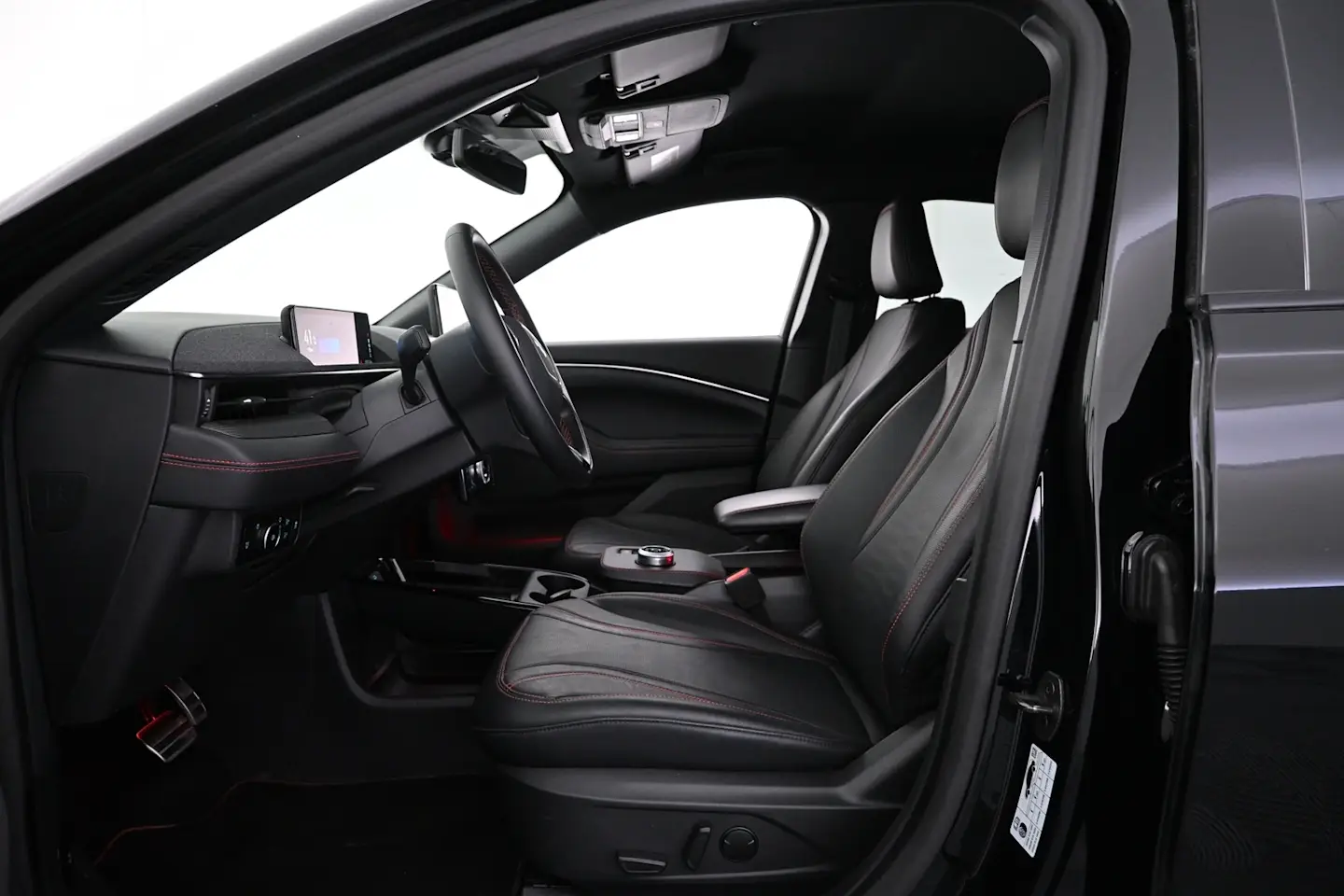 Car Image - 2NtY9ZnU68GQga3ahMmU2g
