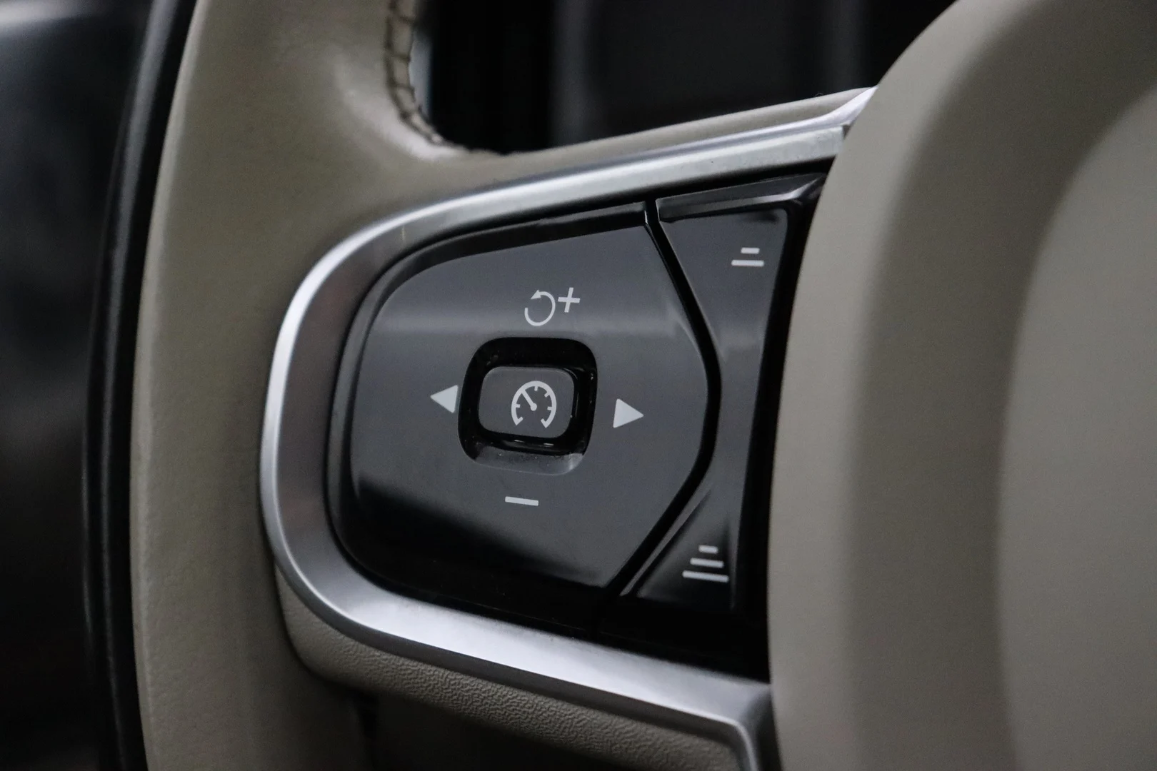 Car Image - vckqXNN4l2LlOgx9PRXHc
