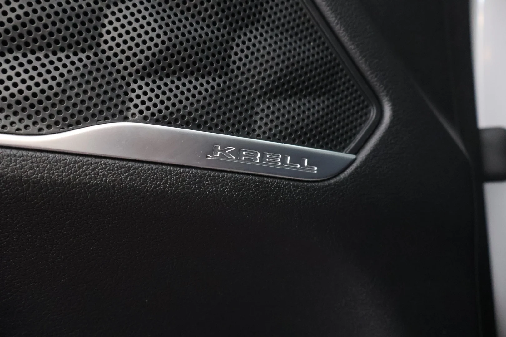 Car Image - 47GswKGVZkOP1dNXAKeqML