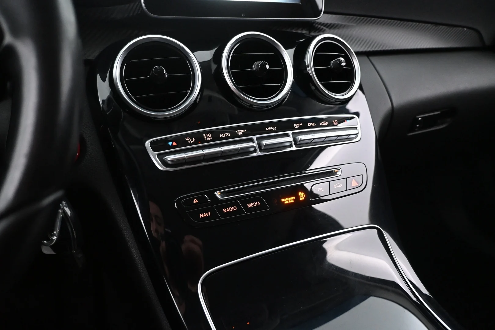 Car Image - 29F2Ml1JerppW0YM3TFuTQ