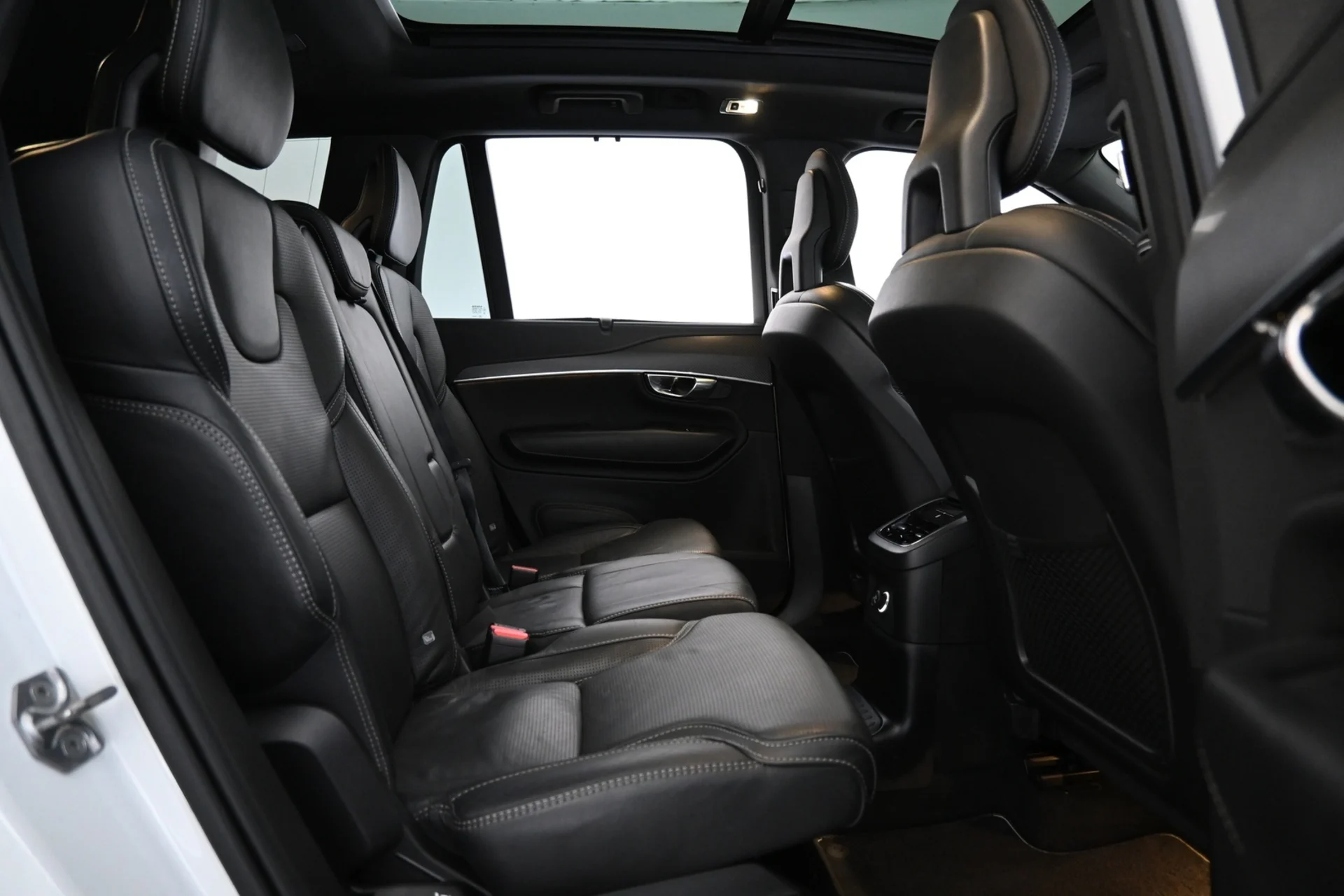 Car Image - 1Lwvbtd7SEDx8hENcaVgSB