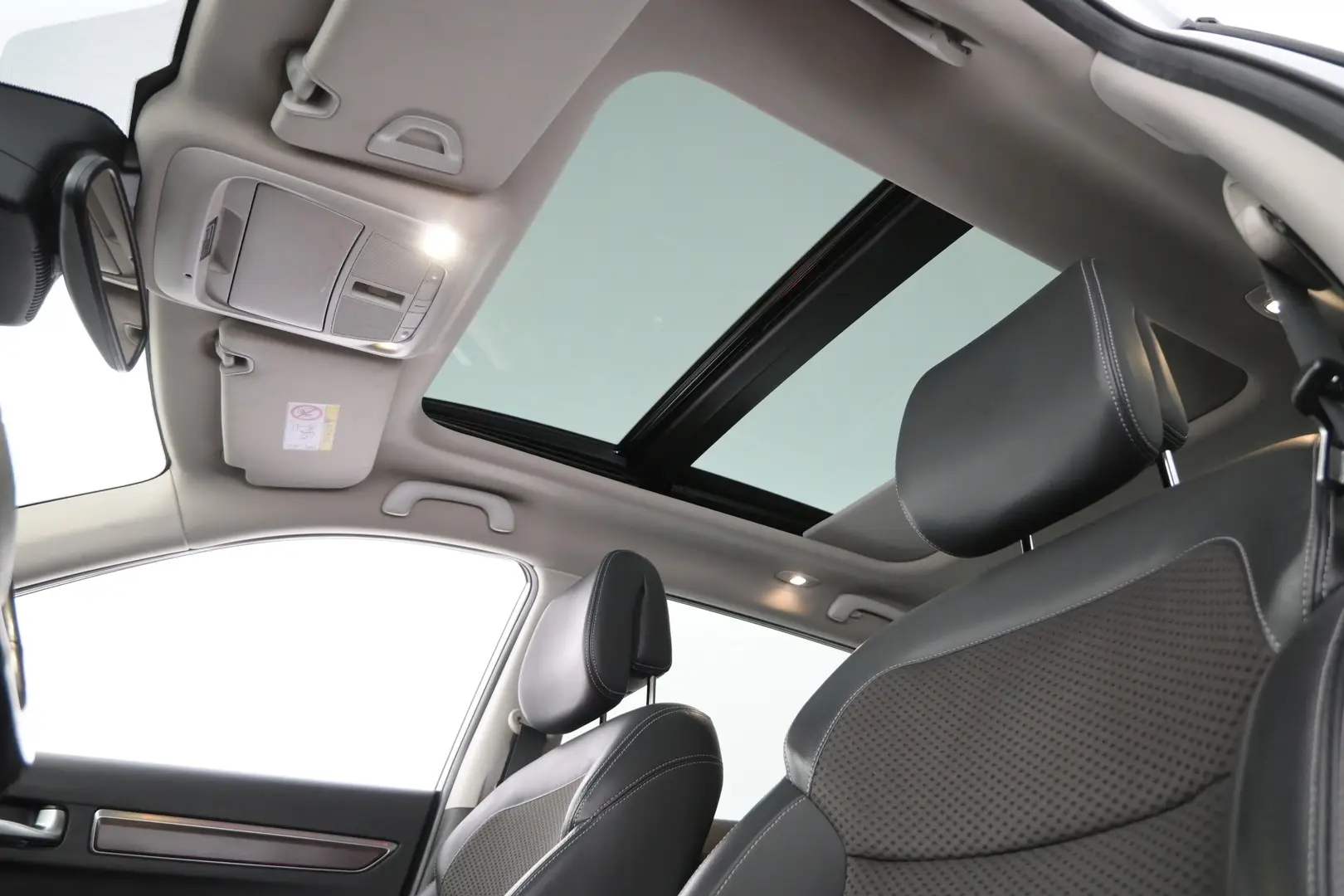 Car Image - 2ys5DY0uzqlkn0BpEP3ozz