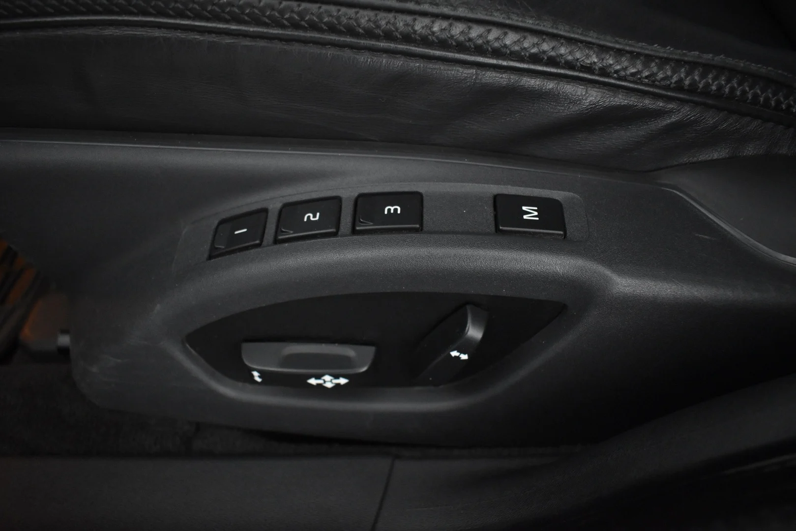 Car Image - 5dgx4WLvIRIODx2zoIS5nF