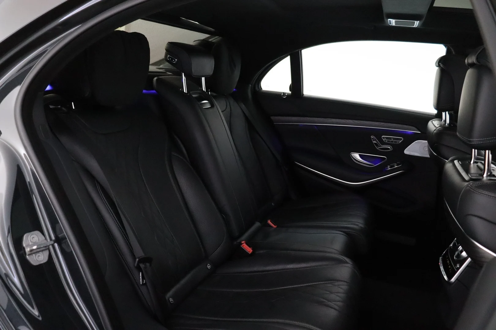 Car Image - 5ZtSy8WMqW77ZmZTo8I6K9