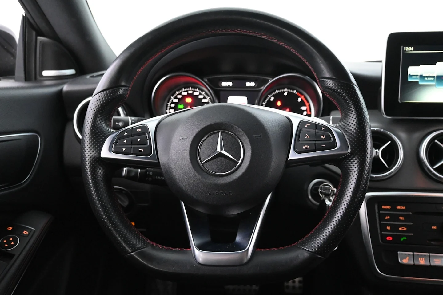 Car Image - 5b5Xga2ytzmQ3vgQAue4Rk