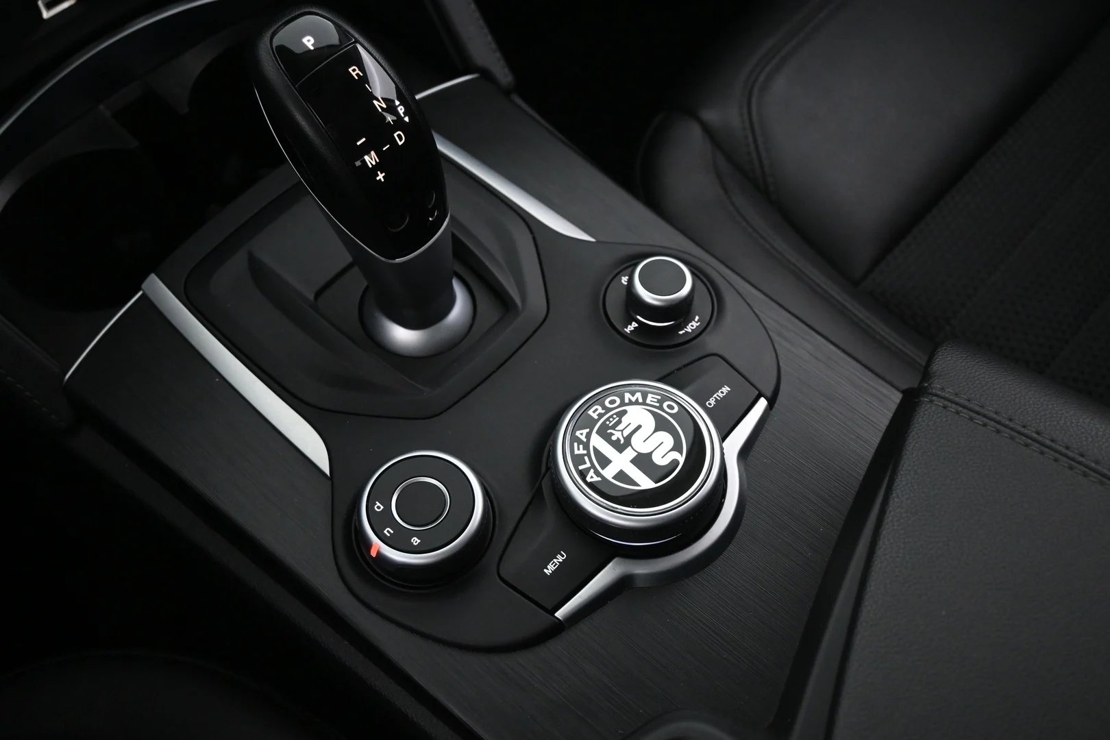 Car Image - 4Ge4Ri8XGkDMDgJoeSroFw