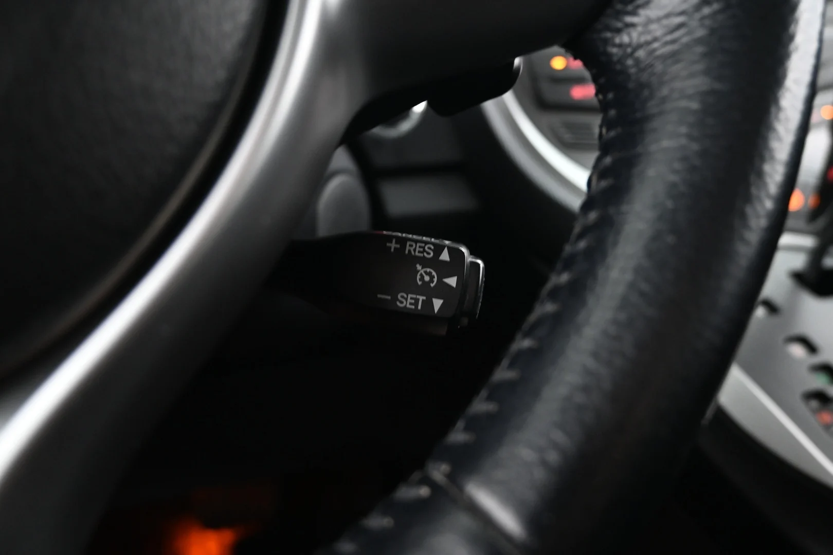 Car Image - 4KmJpWlMJMQnbBCw7akSoq