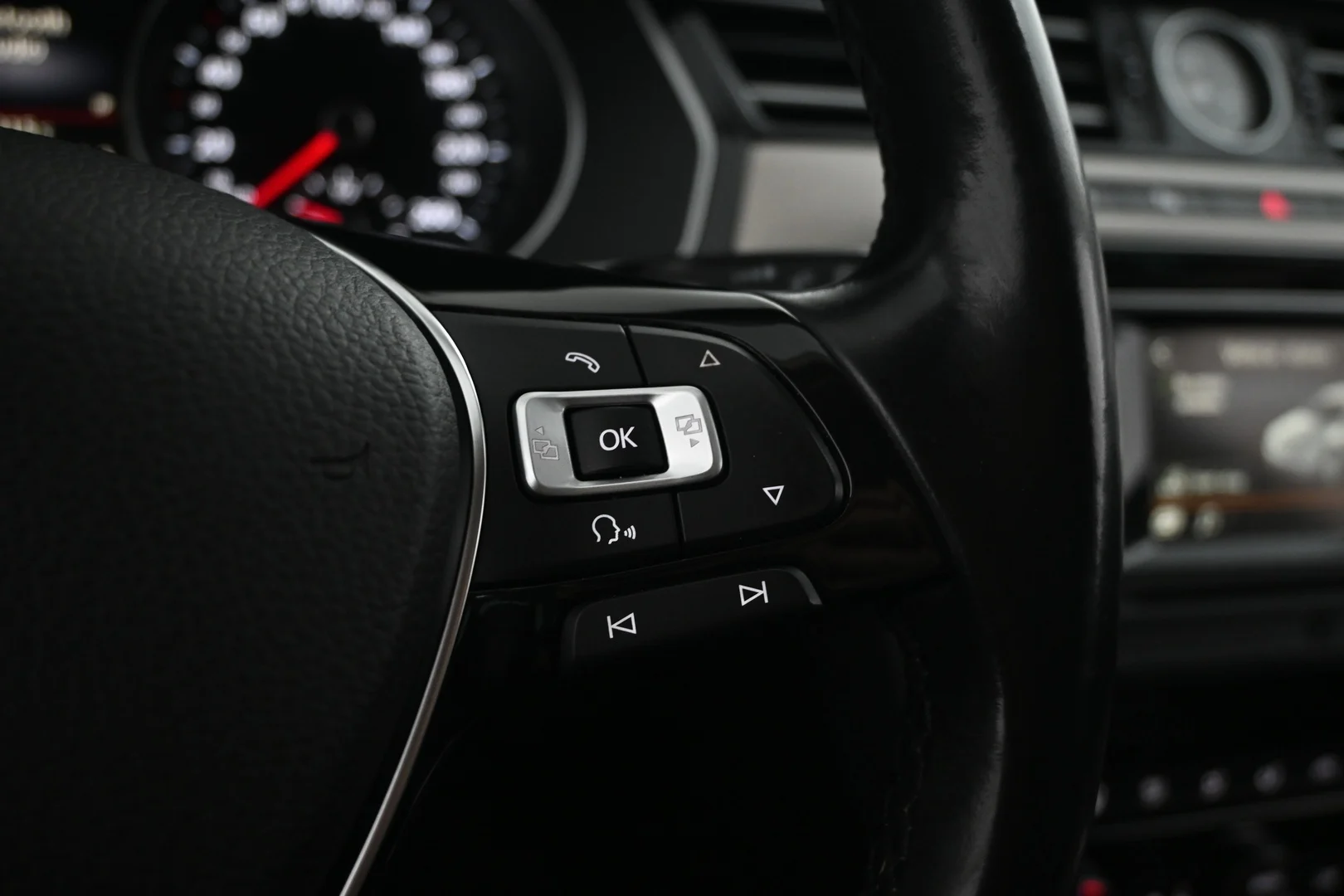 Car Image - 6MhTJwoUMS6uhFL42HT9AQ