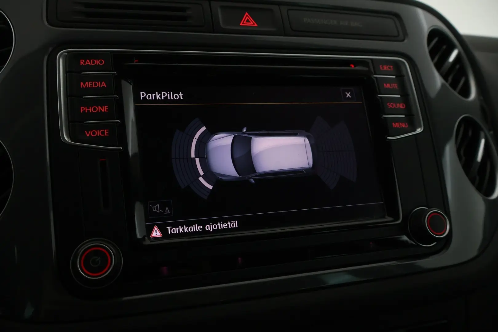 Car Image - 6Dc3yXpnKiczRelKrzDsdI