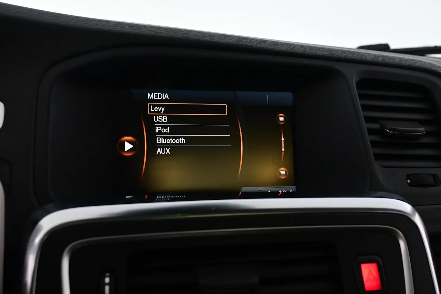 Car Image - 1H55PxkJiOo2zJN0CHLXNA