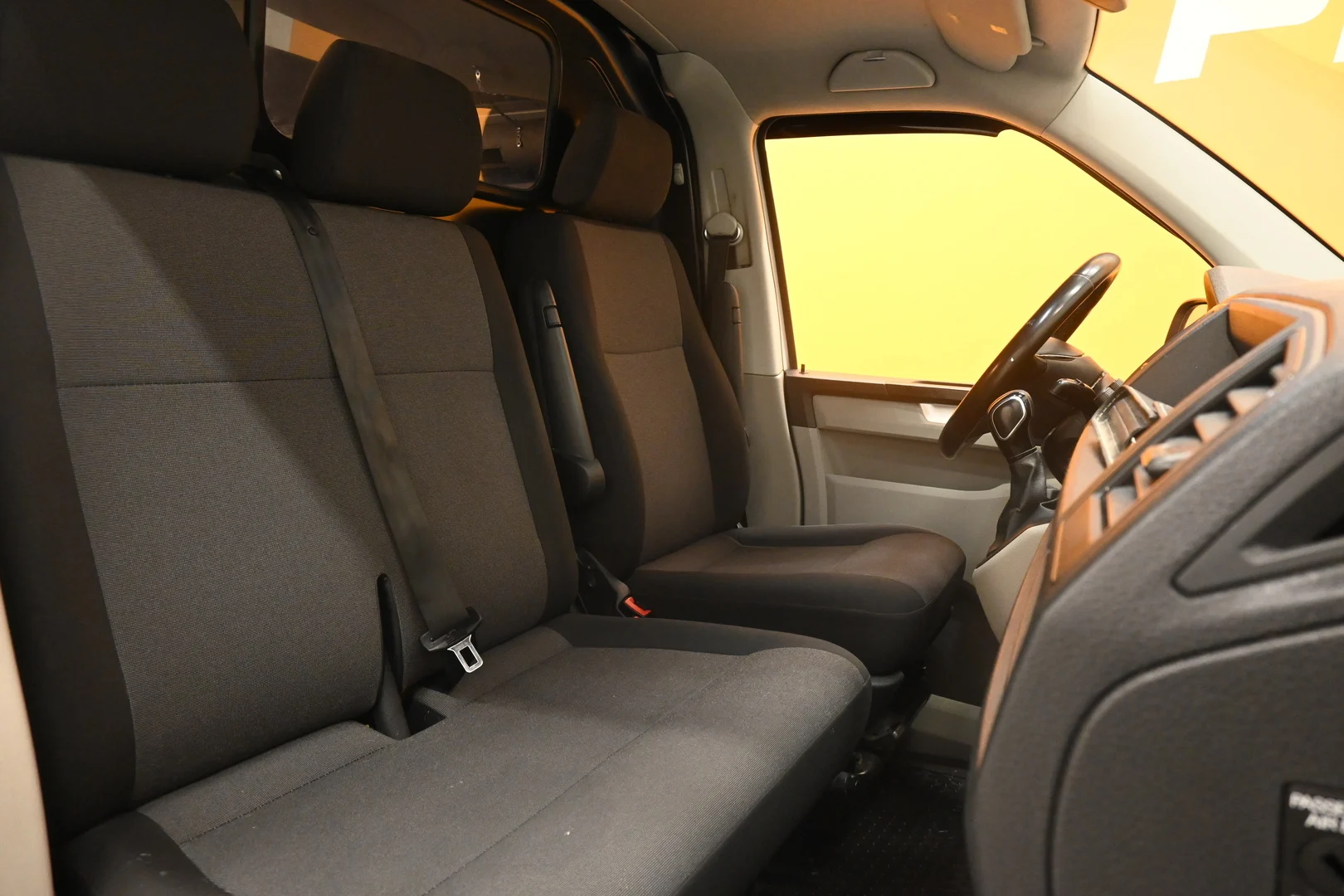 Car Image - 3A4bgaZucS8xOsNmjM6XXW