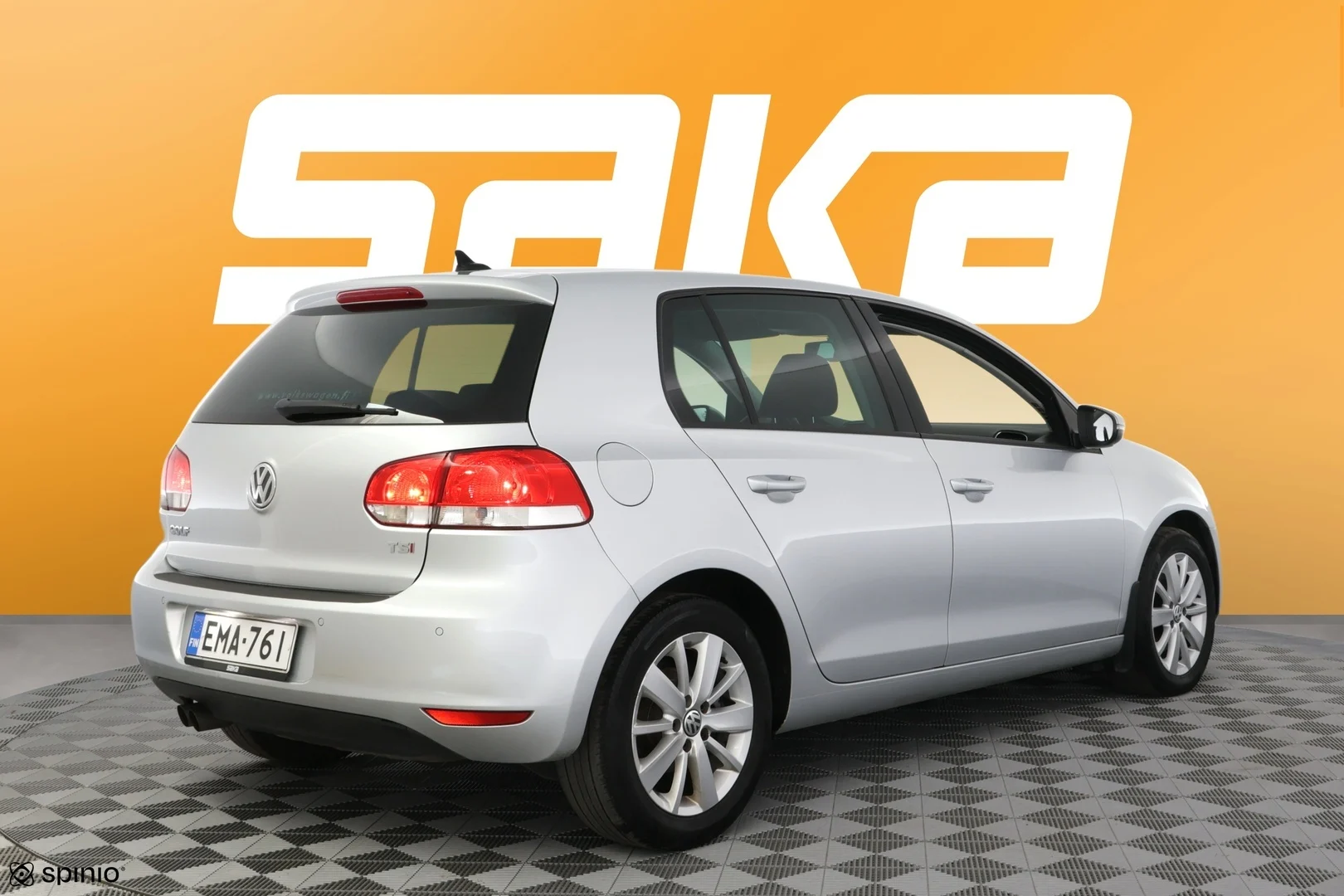 Car Image - 2usgDPVwMakDzvrrjnN9Lb