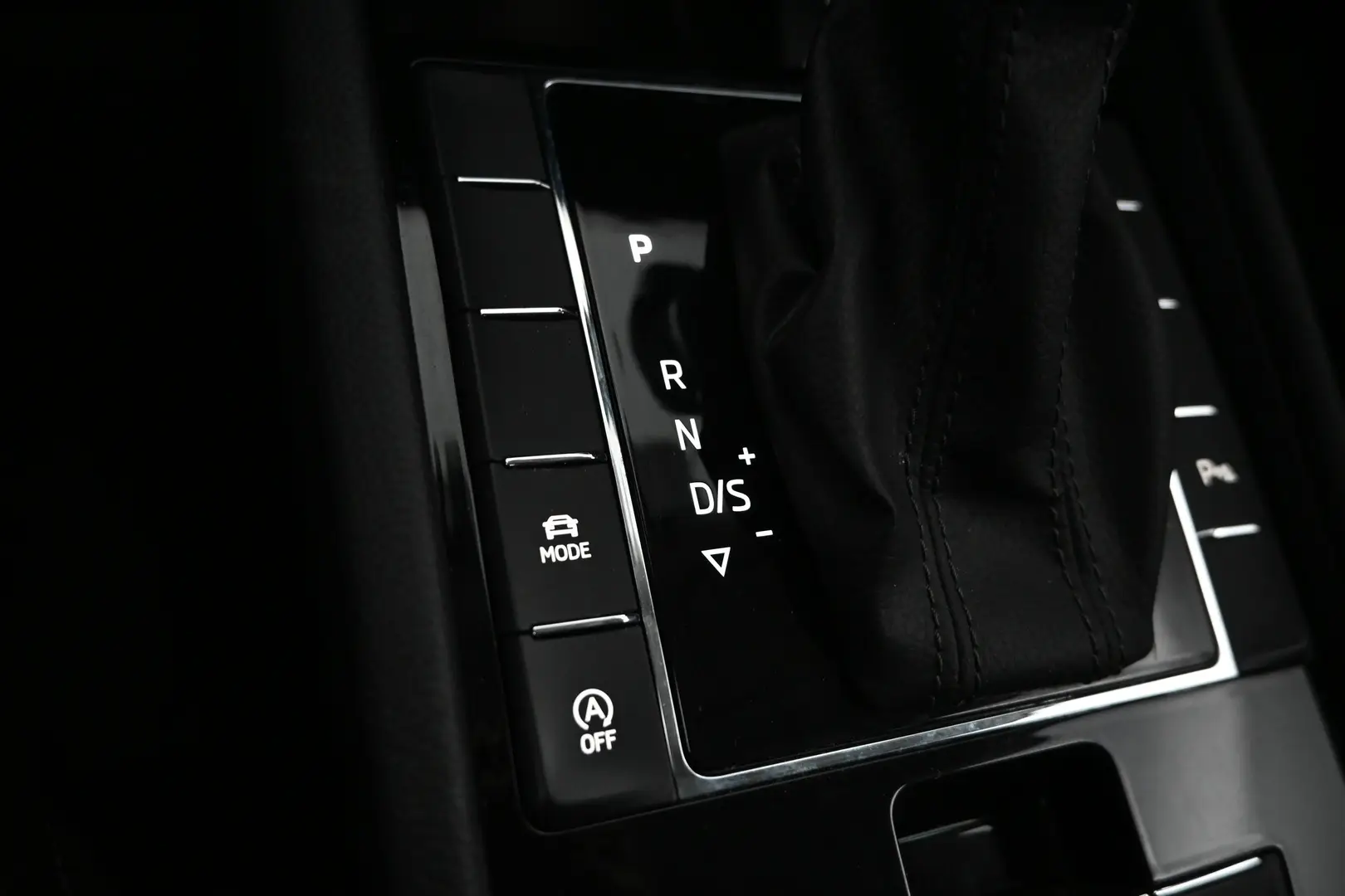 Car Image - 4pcGifHvjQoyo8zvudFfIZ