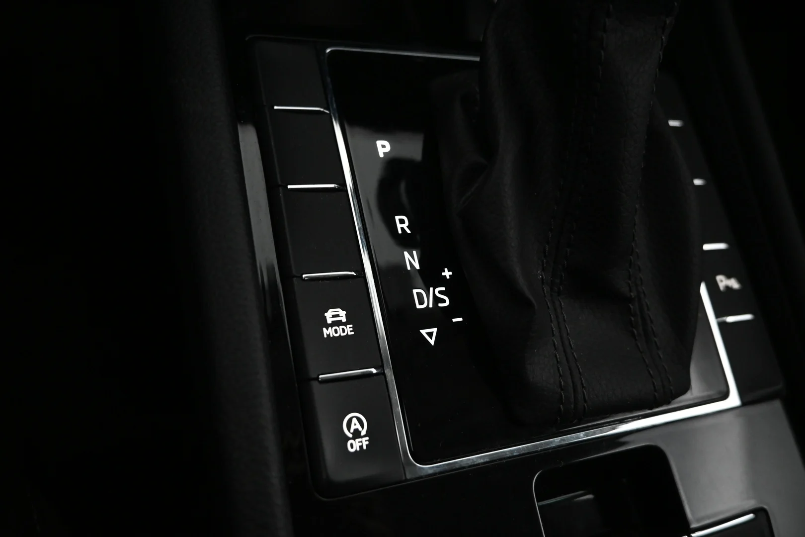 Car Image - 4pcGifHvjQoyo8zvudFfIZ