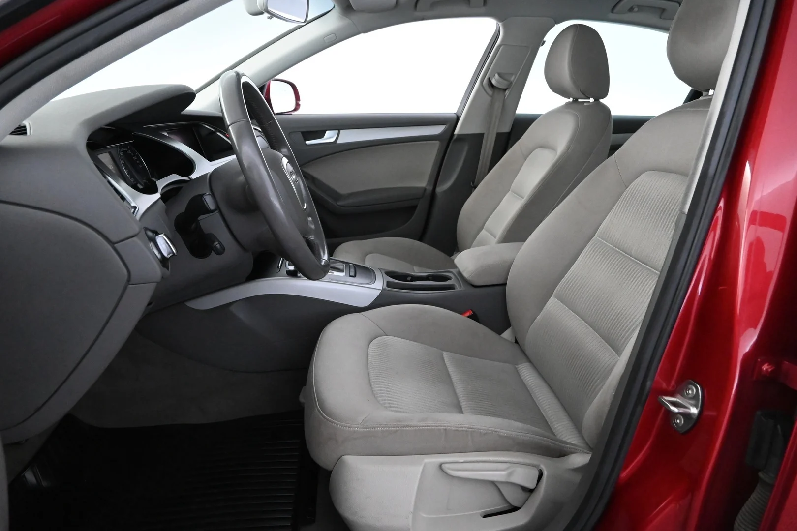 Car Image - MpyoIa7FE55dxDDD5rwOv