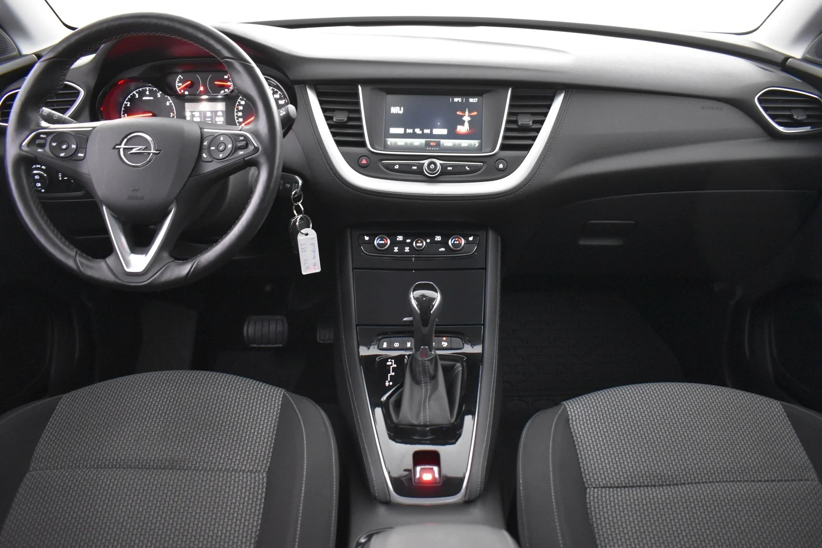 Car Image - 4hfOE1LPkdK1ELtTsx3tPW