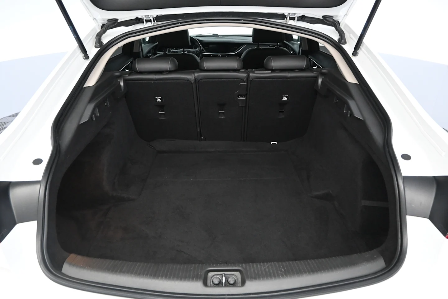Car Image - 5xJFRu1VnTbVS2bw02nVx1