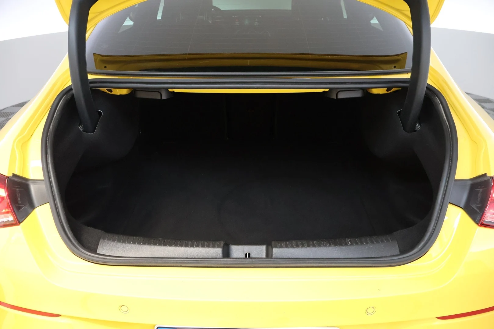 Car Image - 5d8V1sNlqx2HomBnT1xPdm
