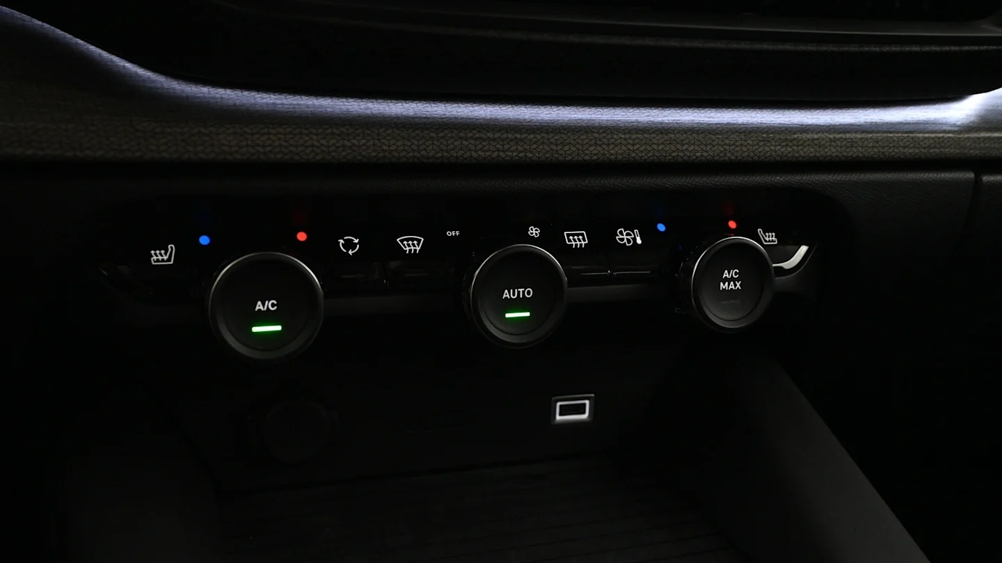 Car Image - 7auz4mGEqwP31sboCBlBDc