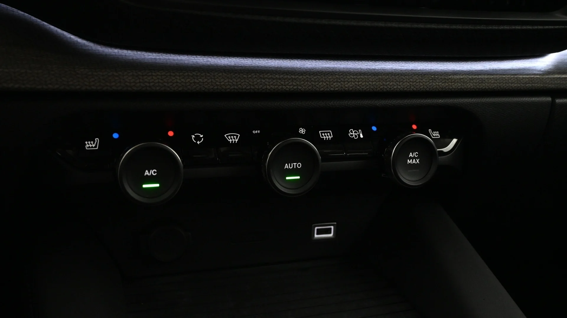 Car Image - 7auz4mGEqwP31sboCBlBDc