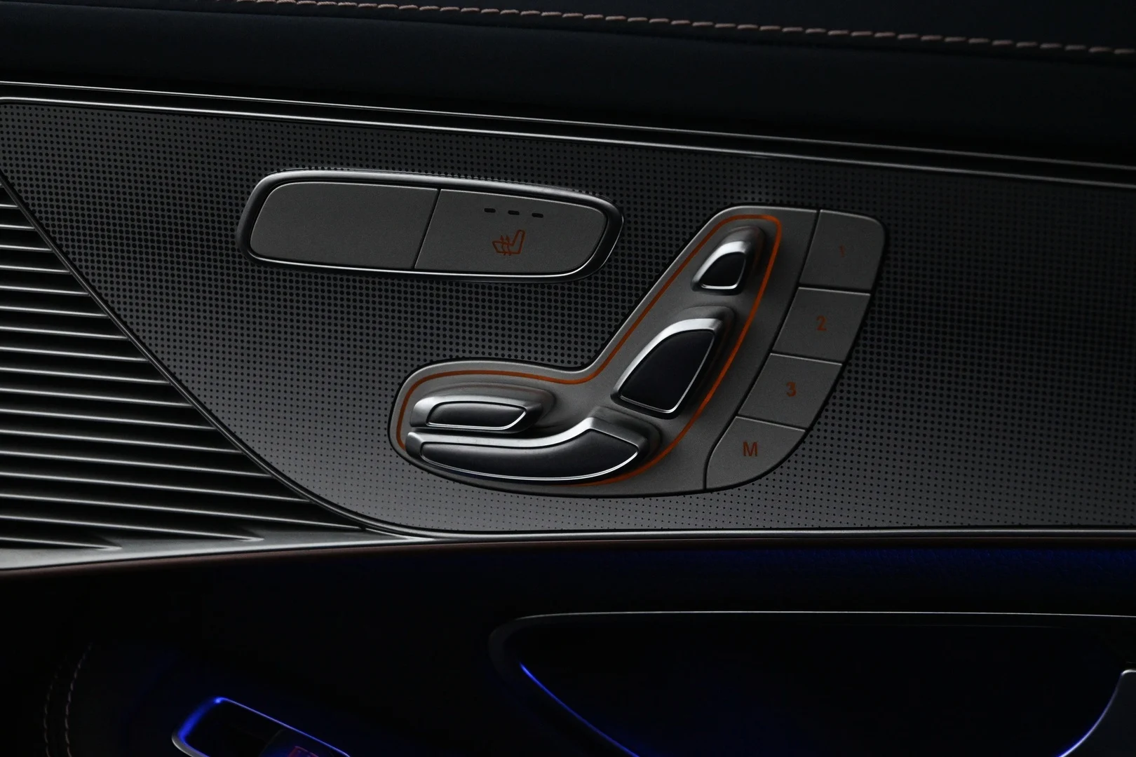 Car Image - 1iu1B3GMQVUiP9ZyvyNDZD