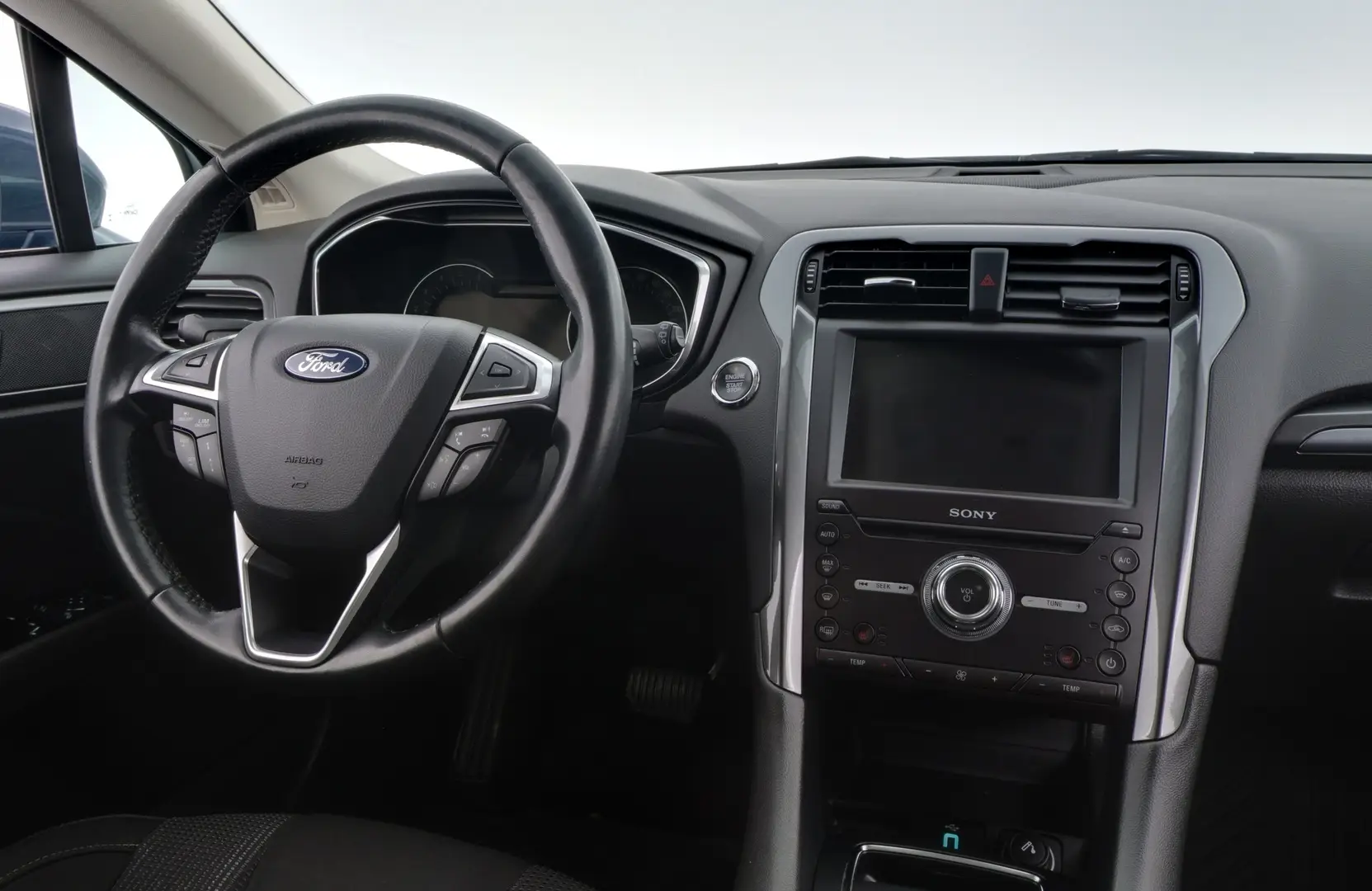 Car Image - vsaJnva9tDImxxAErayg4