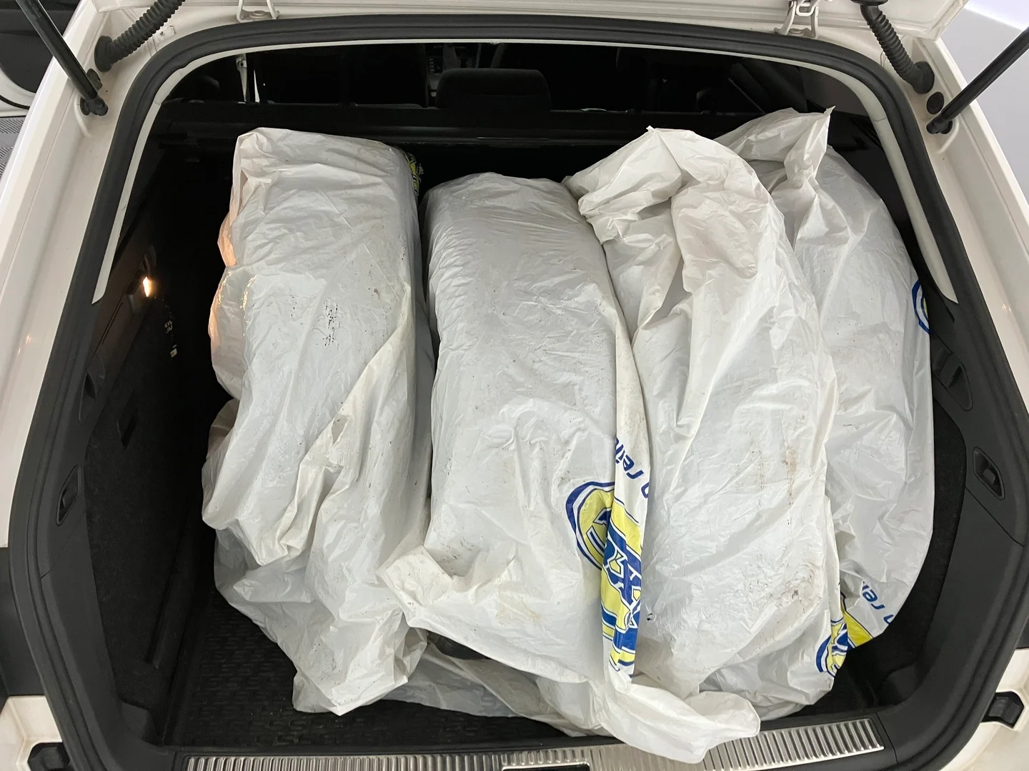Car Image - 1GYt8zCfA90vLSVuf6sAfk