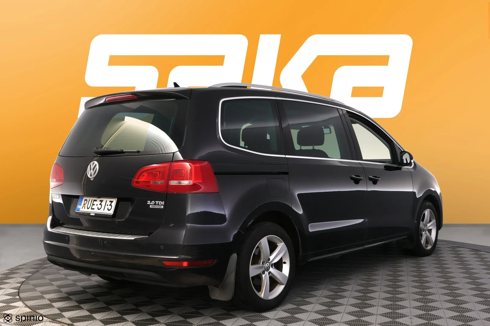 Car Image - q7E2zPZMD7lno2XxLv51q