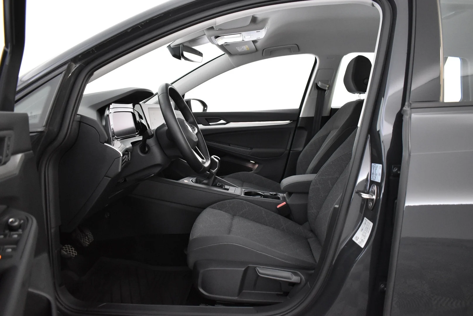 Car Image - fbnp2ioPQaIVCewCQe9zv