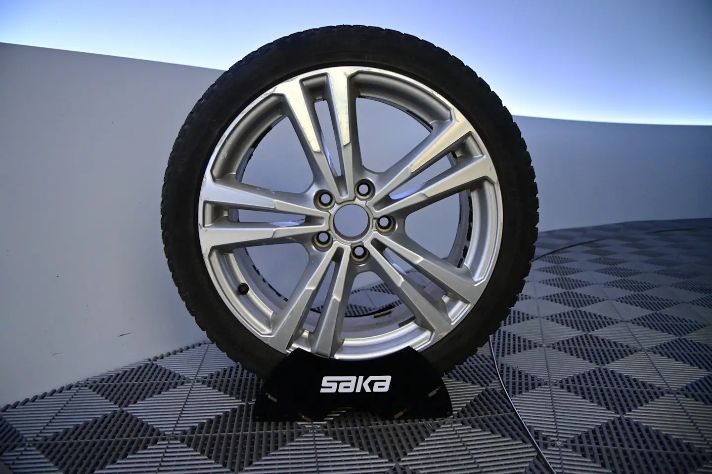 Car Image - 1YbHLCdSPqmgdphdeYn5O4