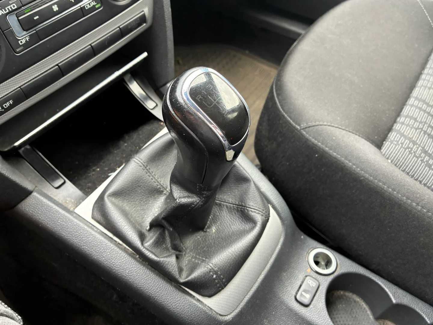 Car Image - 6ylLjESEDfdQQUWCjuBzVT