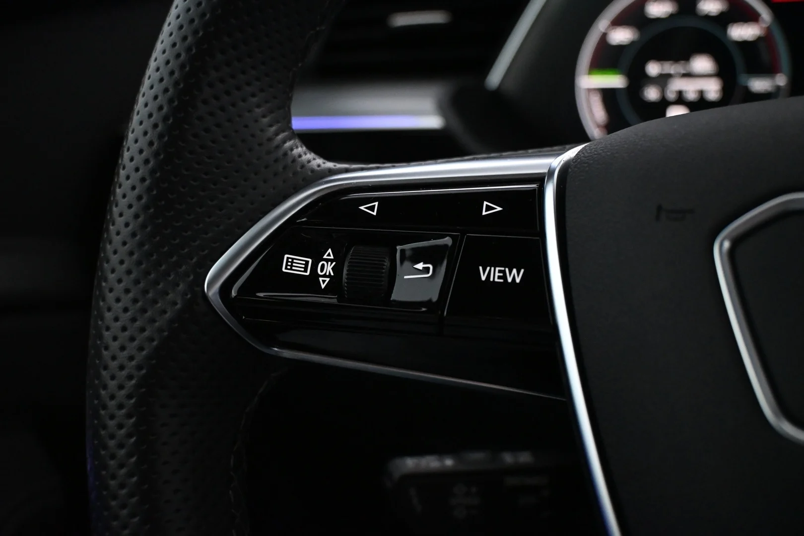 Car Image - 3ATFnOtphHK3EHwFLxHndg