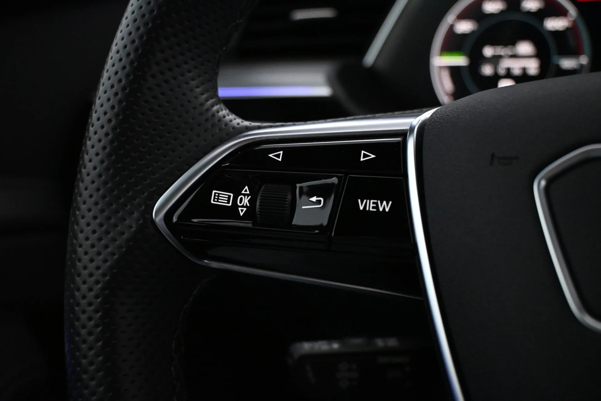 Car Image - 3ATFnOtphHK3EHwFLxHndg