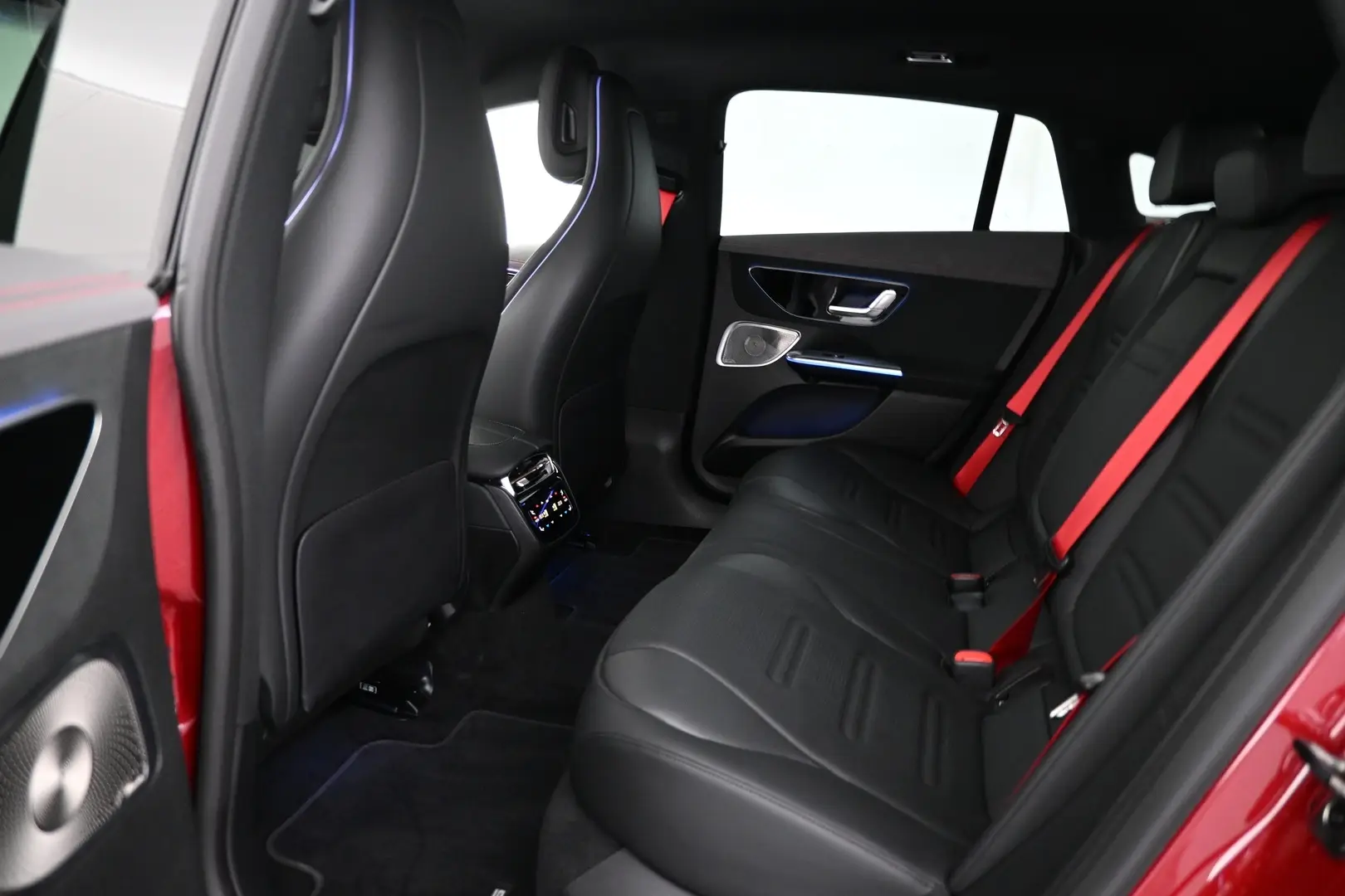 Car Image - 6eeY9mjyRH0YVU3U0FCSd8
