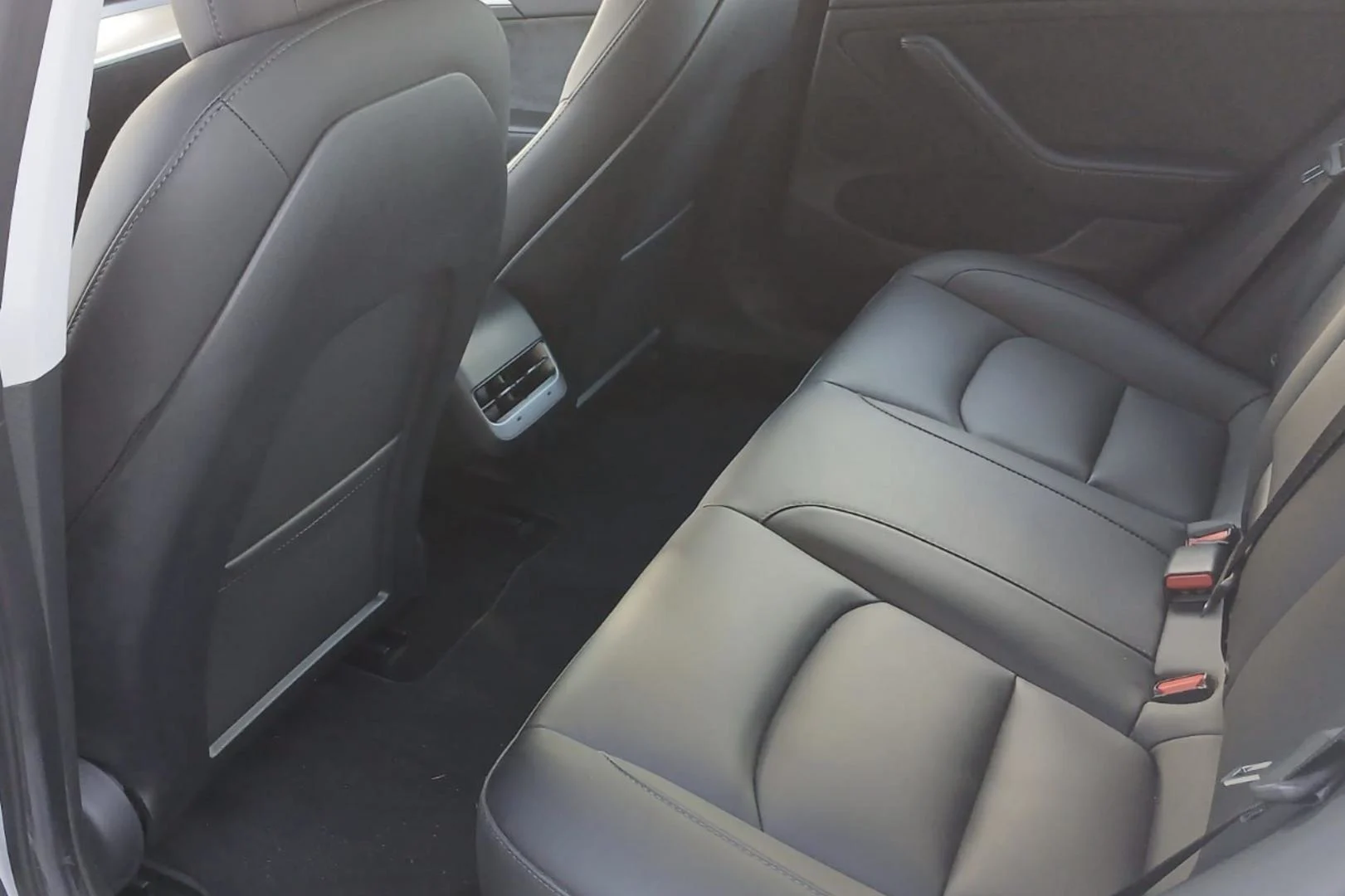 Car Image - 7izsprAaPhLVHXBYL5N5ec