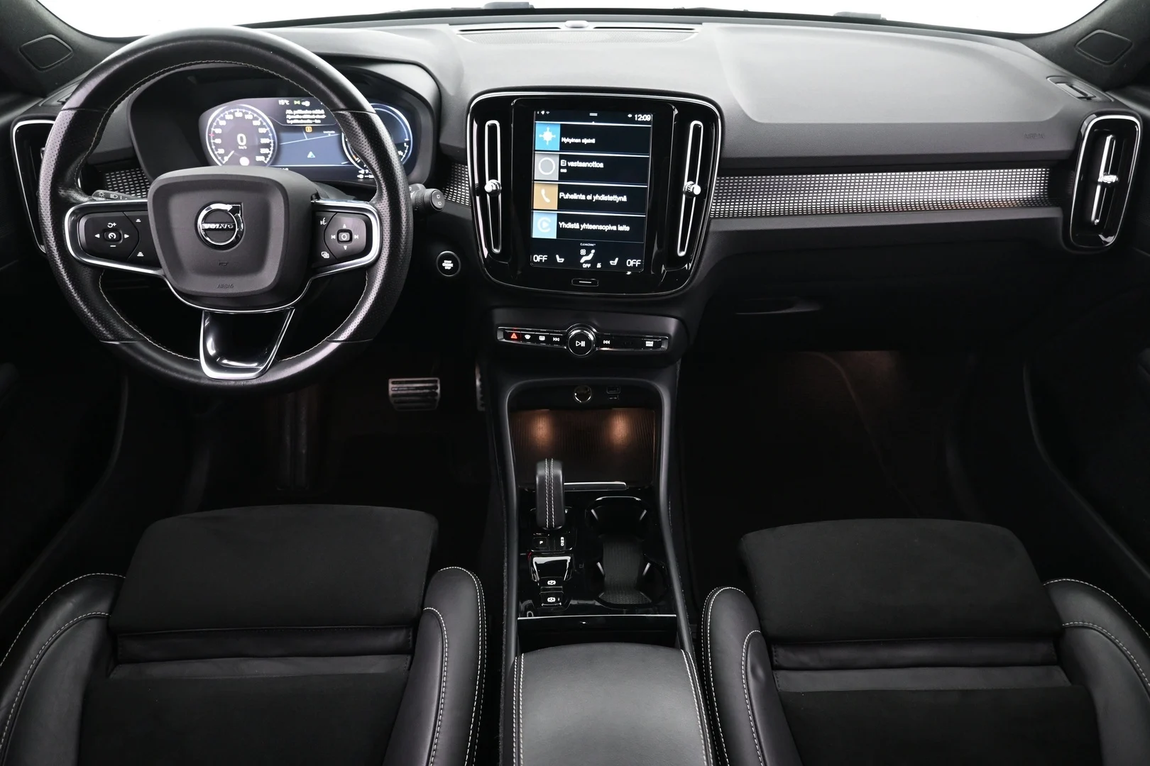 Car Image - 1LO32Q4XUIiU3pkQYiJ5eV