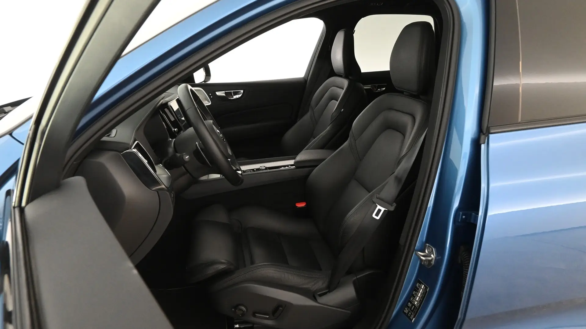 Car Image - 33gfgWDo4y6mFhlbbQwU6J