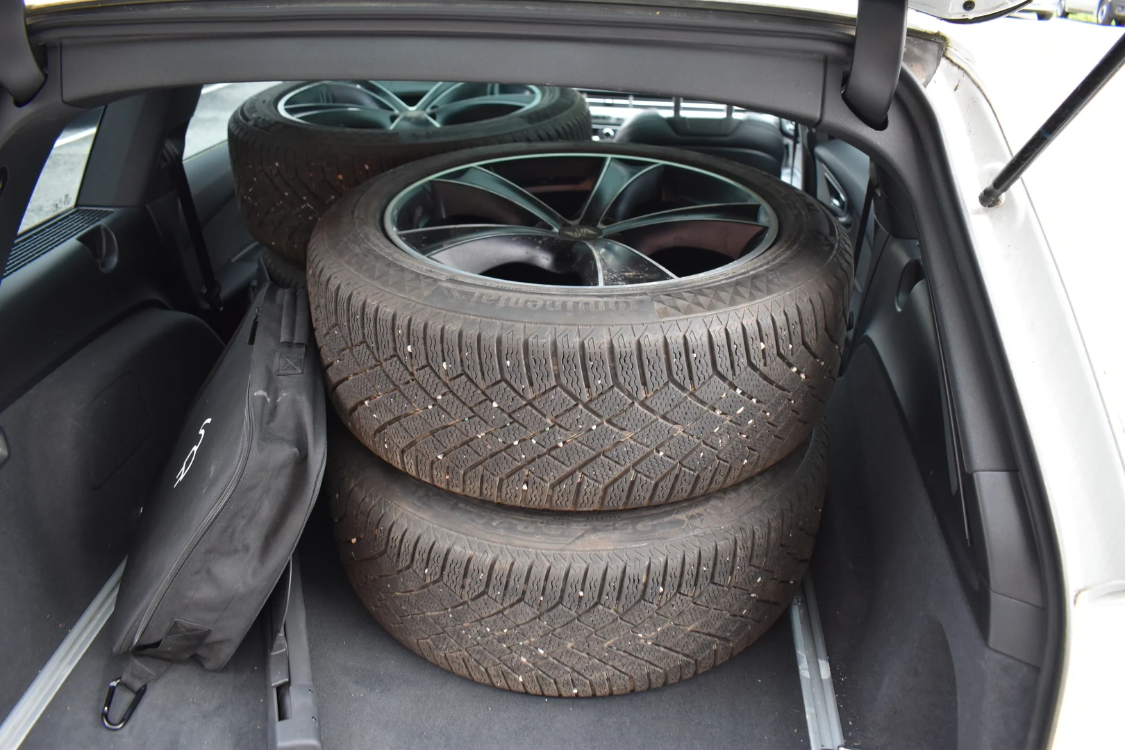 Car Image - 4gpUuEvErshLpUKHn3zJel
